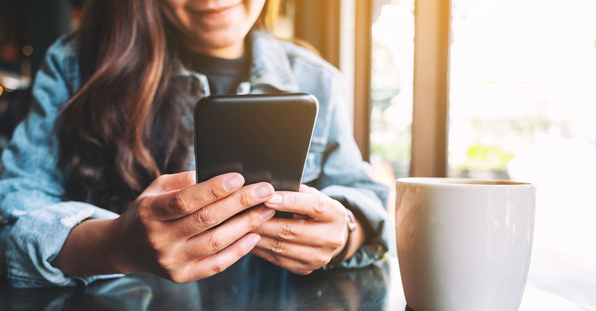 How to Schedule Plastic Surgeon Social Media Accounts